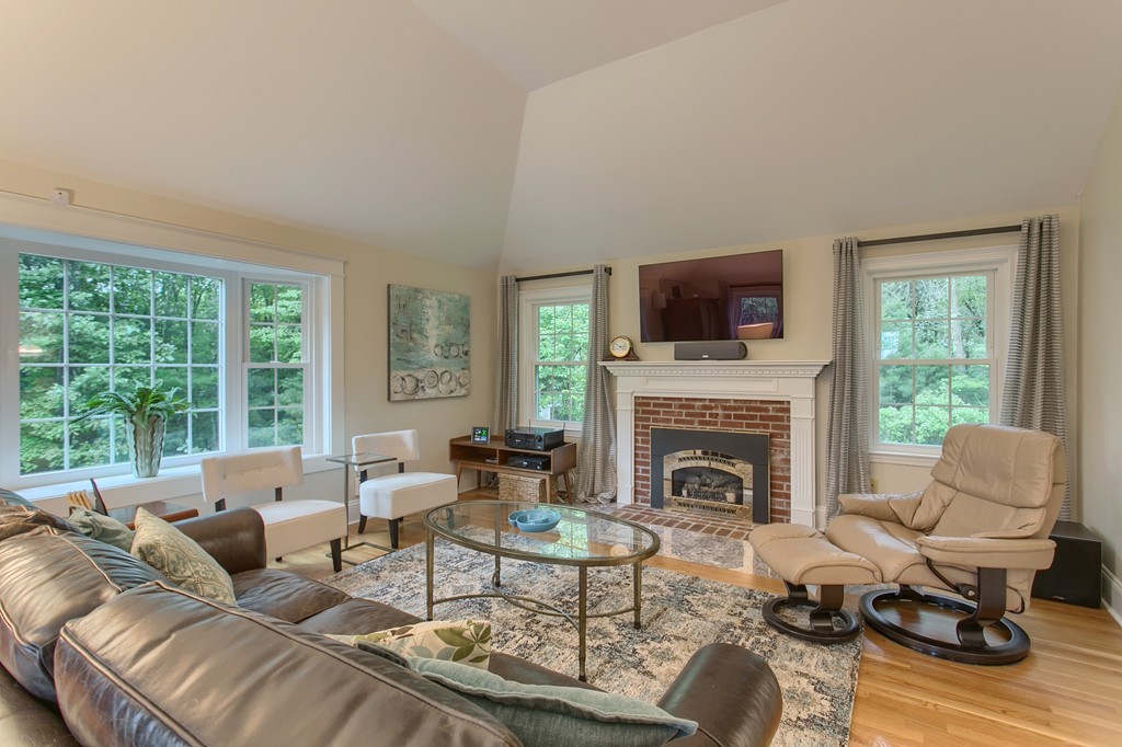 24 Michigan Road Tyngsborough, MA 01879 - Photo 3 of 29 Gallery Image 3