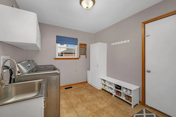 $460,000 | 24450 Arrowhead Drive, Manhattan, IL 60442