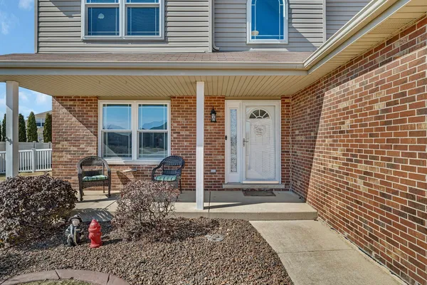 $460,000 | 24450 Arrowhead Drive, Manhattan, IL 60442