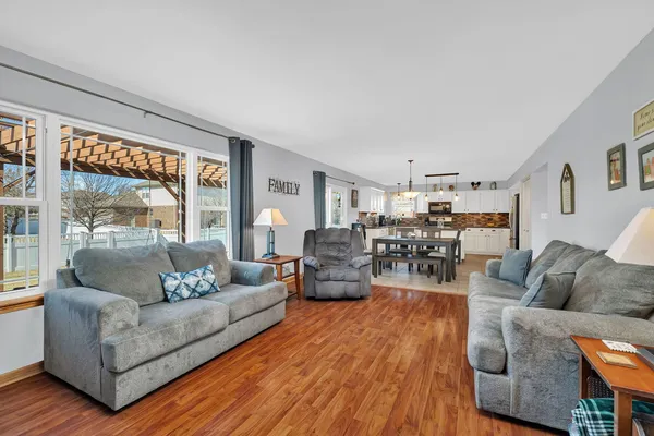 $460,000 | 24450 Arrowhead Drive, Manhattan, IL 60442