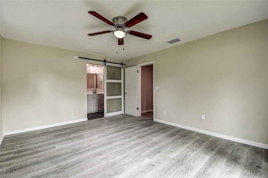 11700 Valley Road Dade City, FL 33525 - Photo 18 of 38