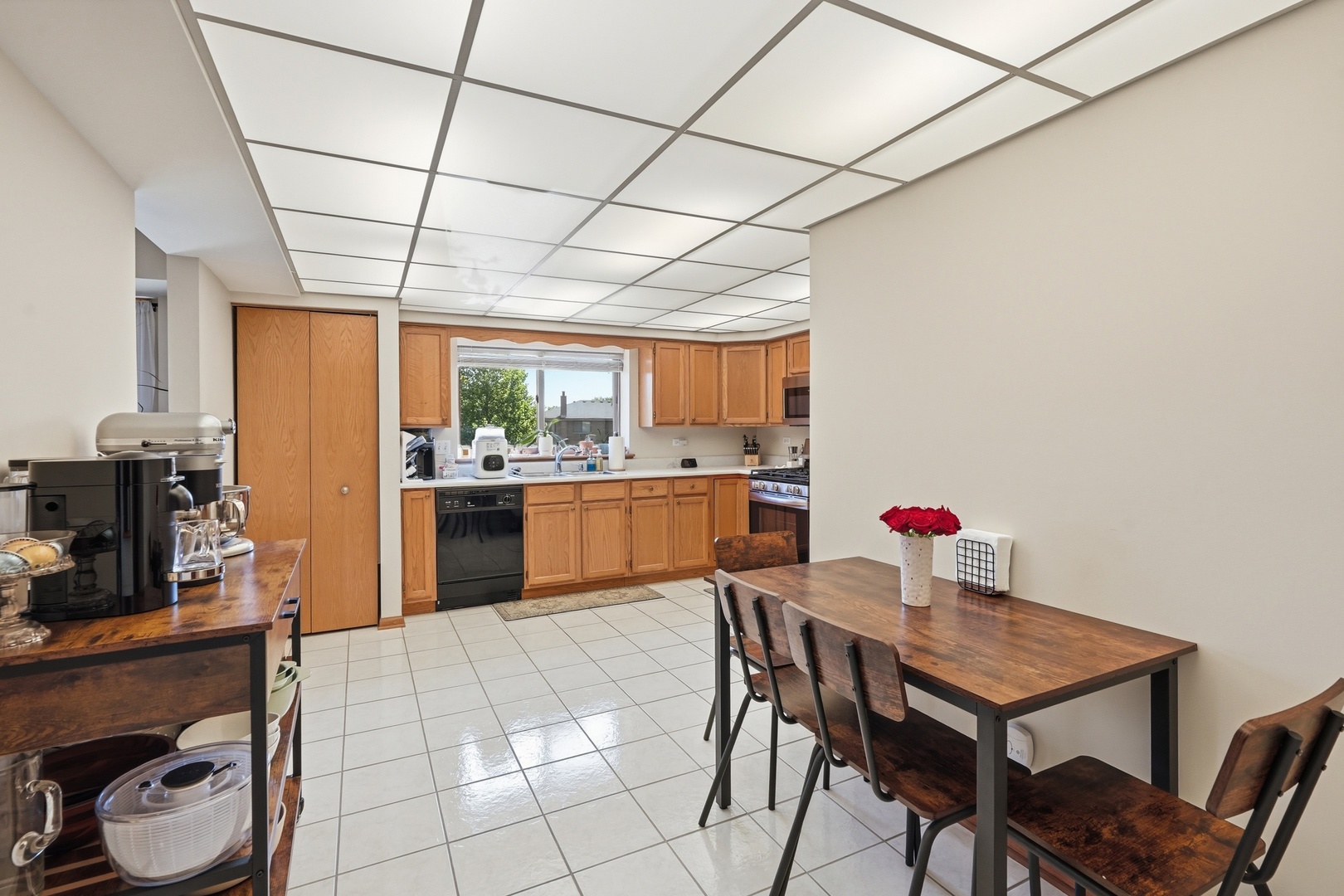 18206 Rita Road, Unit 2B Tinley Park, IL 60477 - Photo 6 of 28