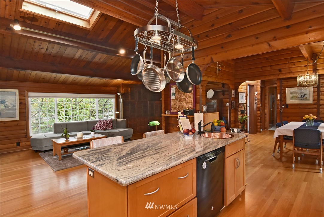 22700 Brier Road Brier, WA 98036 - Photo 3 of 24