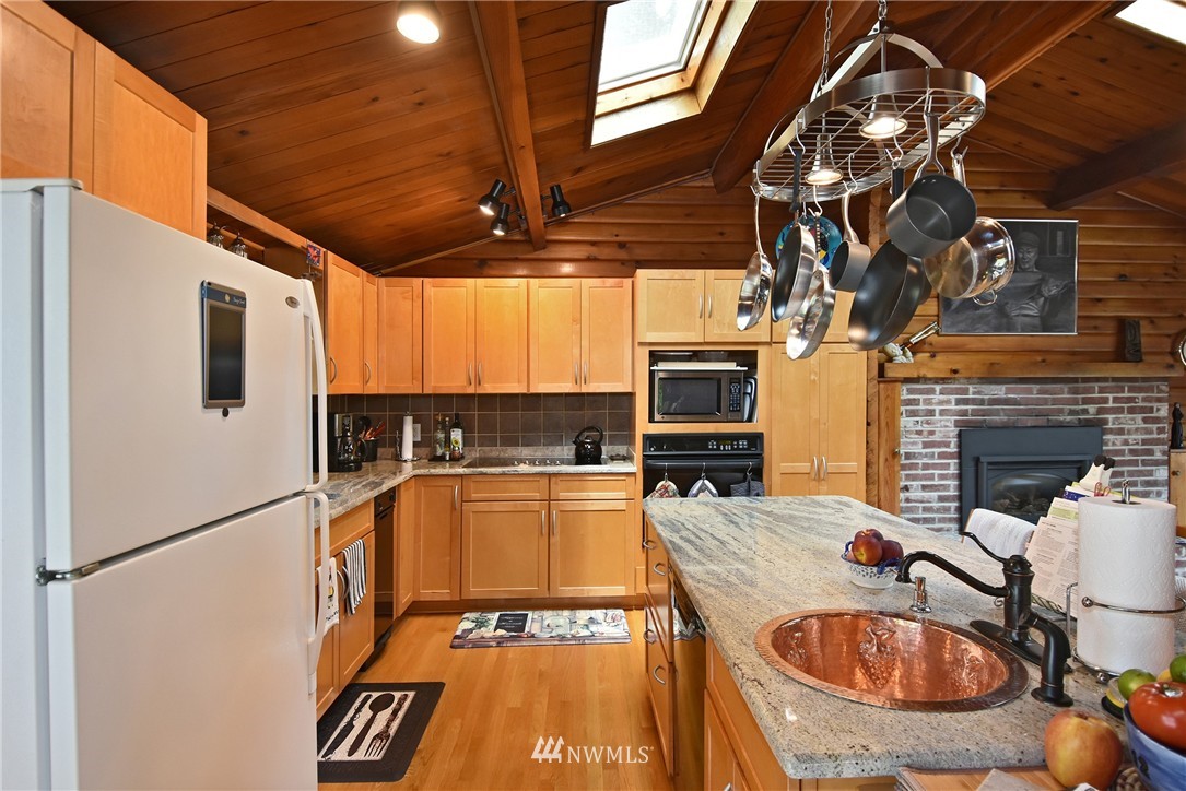 22700 Brier Road Brier, WA 98036 - Photo 8 of 24