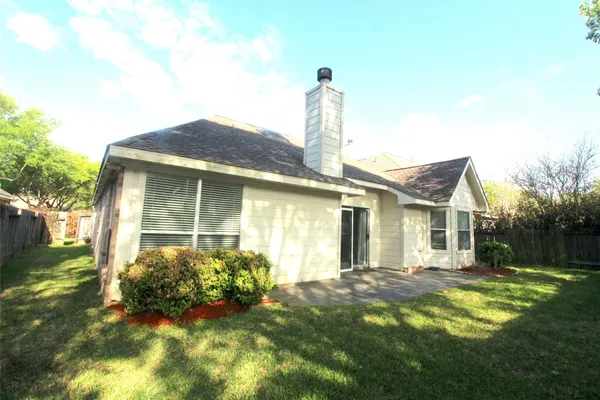 $2,500 | 1107 Woodley Bend, Sugar Land, TX 77479