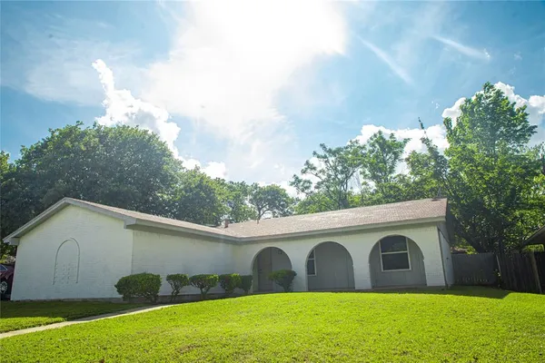 $270,000 | 1432 Barron Lane, Fort Worth, TX 76112