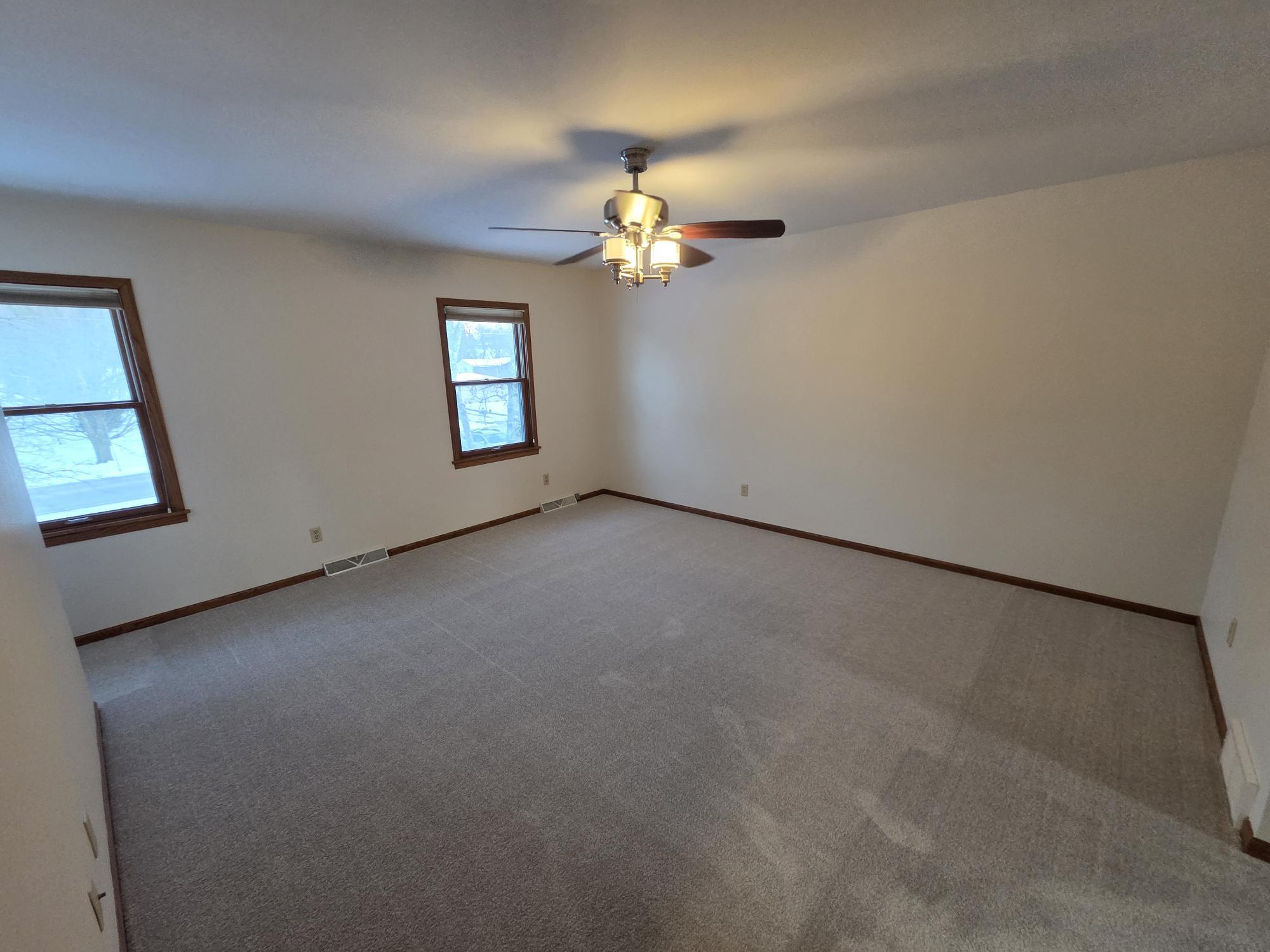 W225S4375 Guthrie Road Waukesha, WI 53189 - Photo 34 of 42 20260122_162624