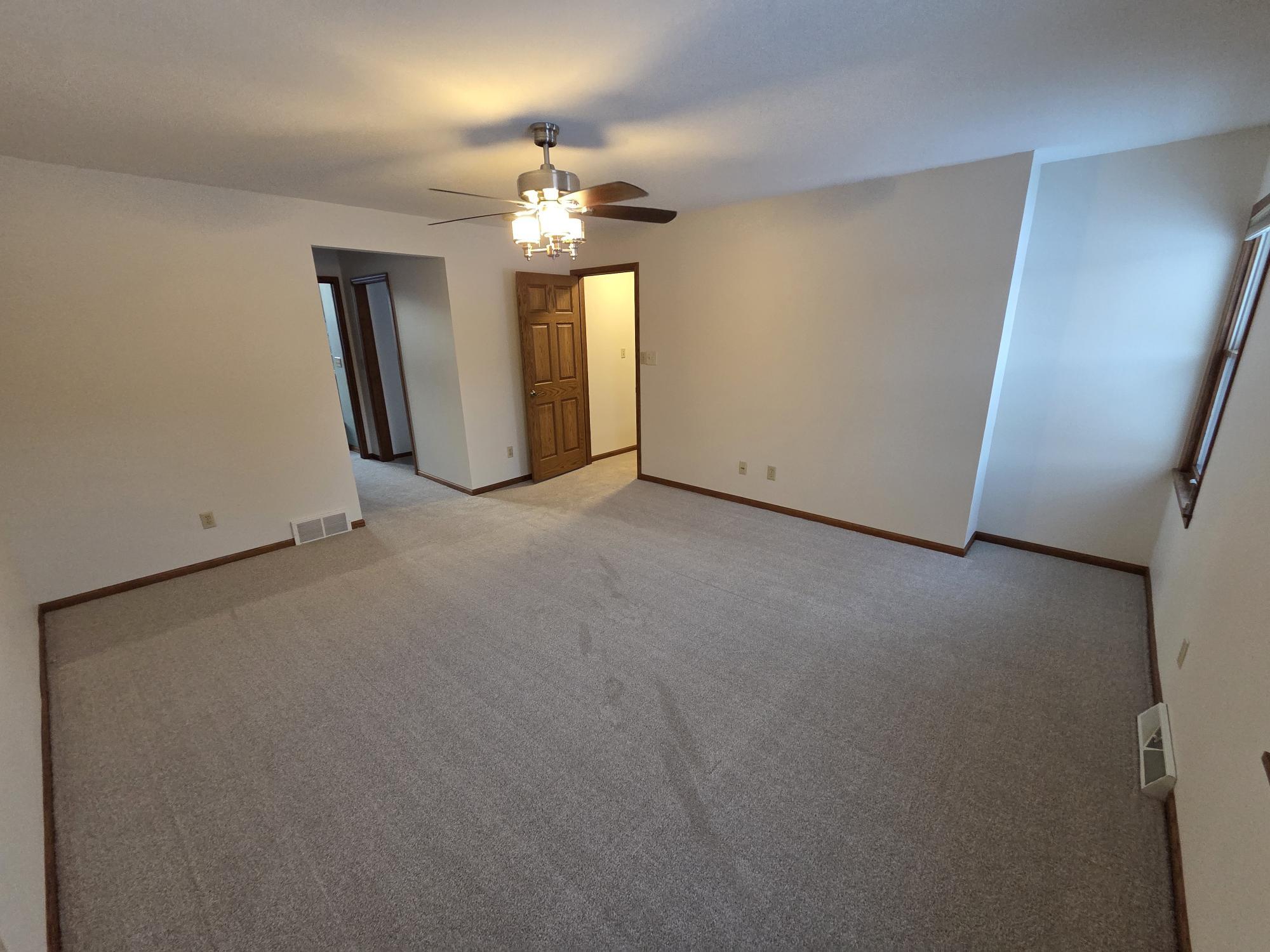 W225S4375 Guthrie Road Waukesha, WI 53189 - Photo 35 of 42 20260122_162633