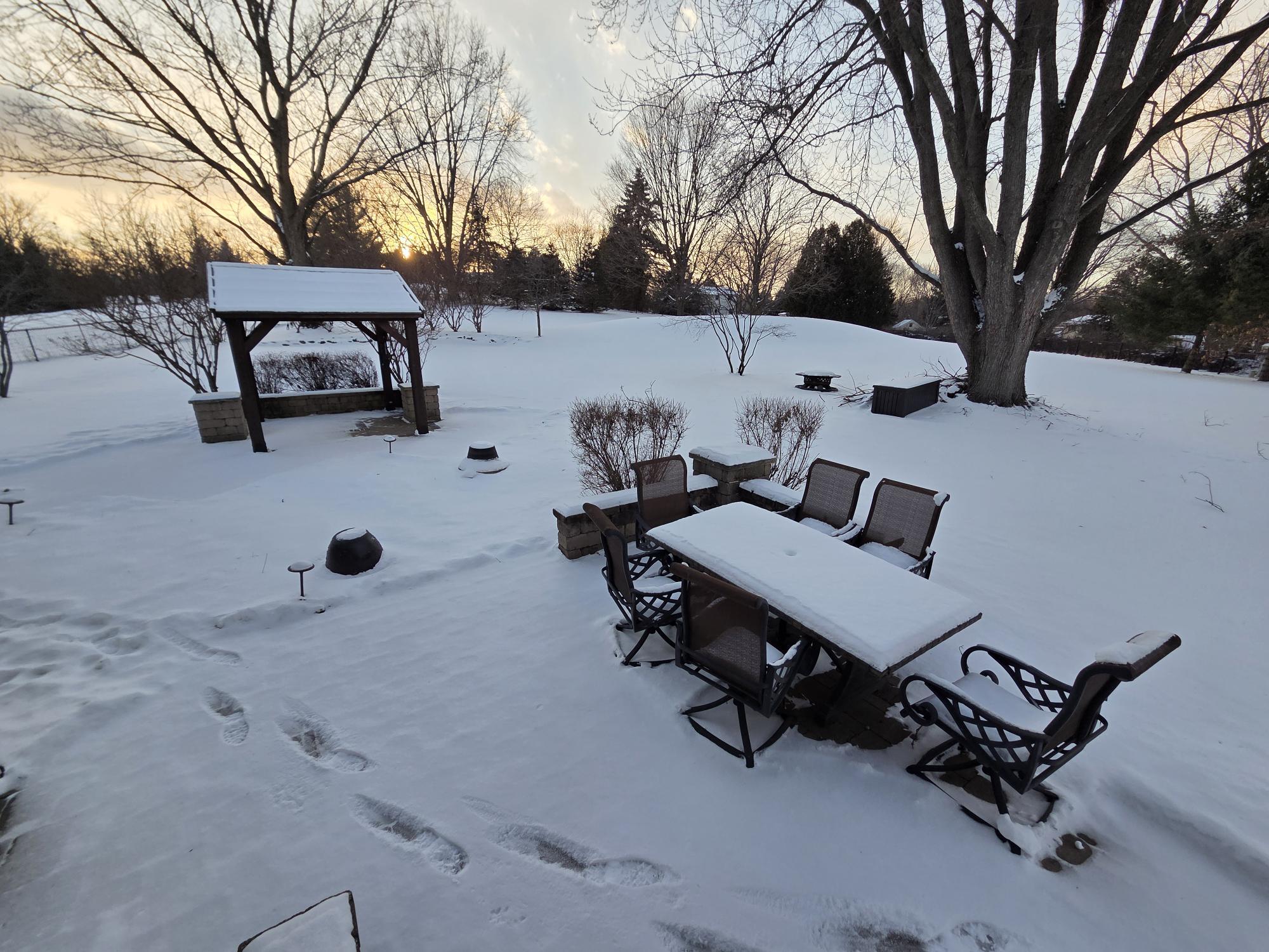 W225S4375 Guthrie Road Waukesha, WI 53189 - Photo 5 of 42 20260122_161259