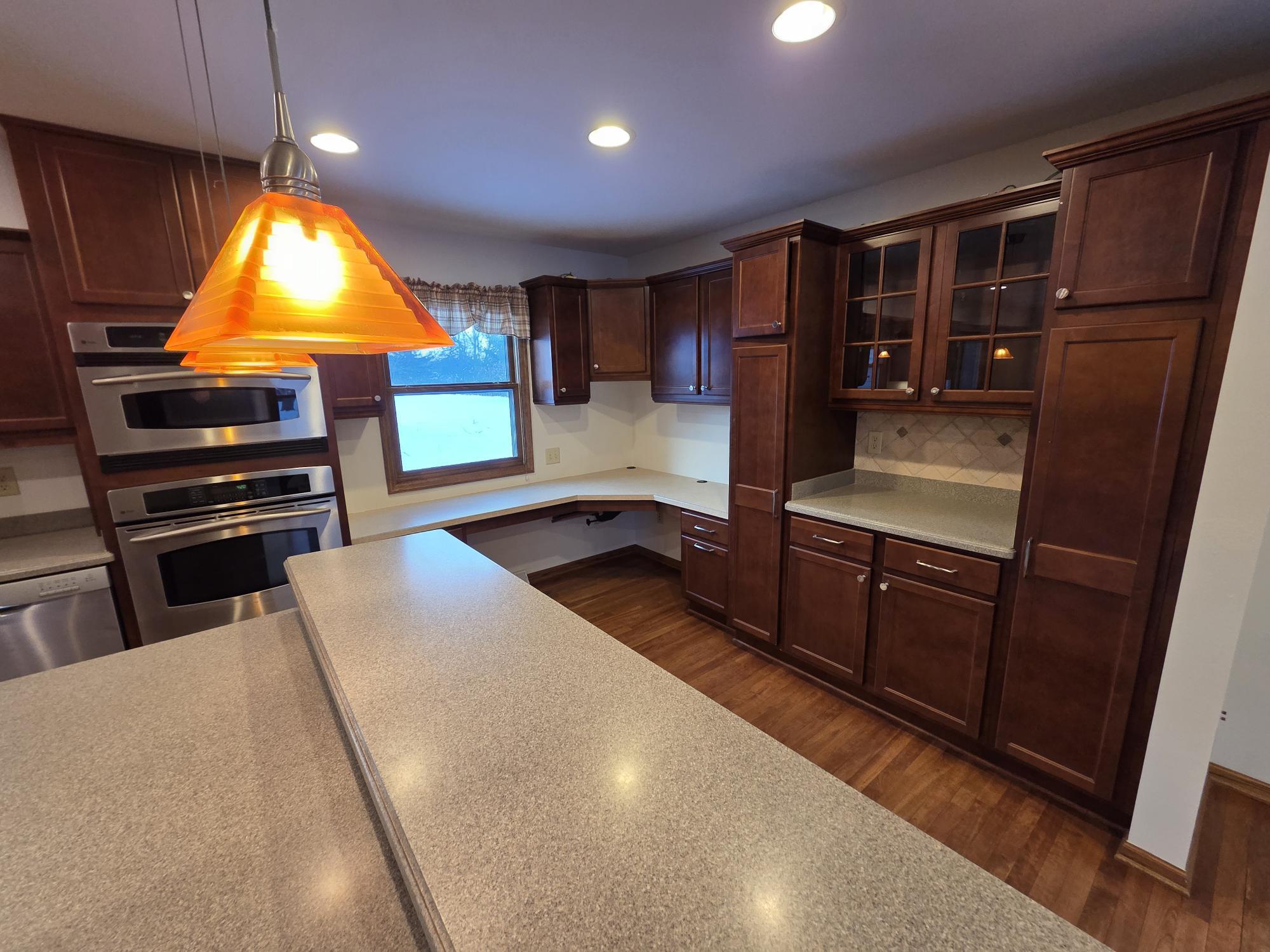 W225S4375 Guthrie Road Waukesha, WI 53189 - Photo 10 of 42 20260122_162035