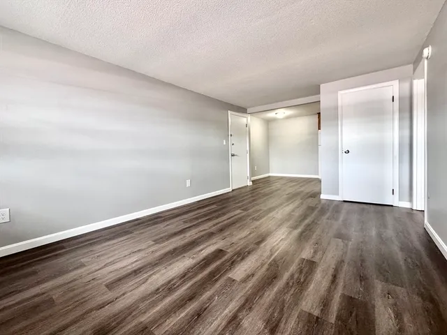 $2,100 | 4 Old Colony Lane, Unit 11, Arlington, MA 02476