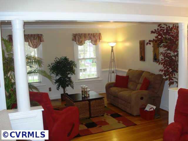 11208 Brewer Road Henrico, VA 23233 - Photo 6 of 10 Other - The flow is nice and open from the foyer to the living room to the family room to the kitchen