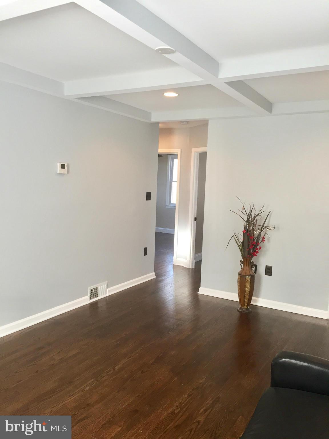 3504 Rhom Road Baltimore, MD 21207 - Photo 5 of 24 Family Room