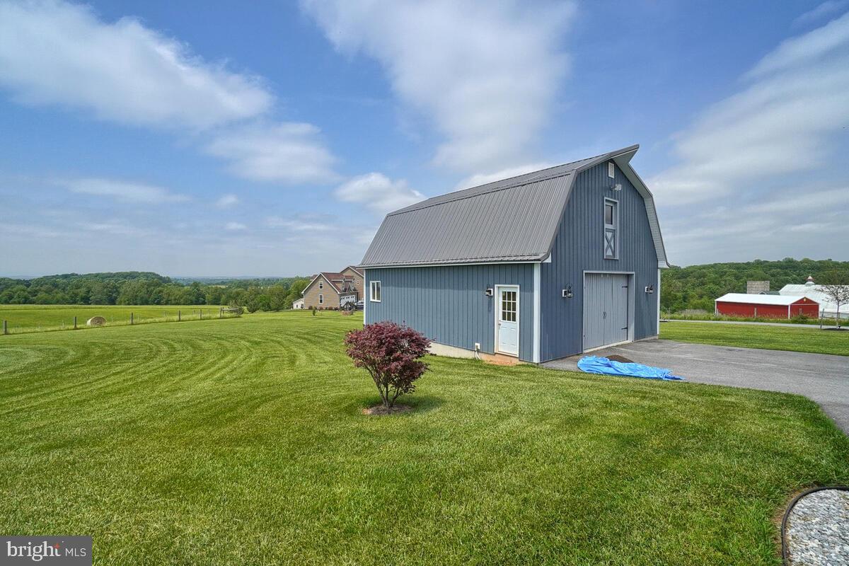 13380 Jesse Smith Road Mount Airy, MD 21771 - Photo 41 of 54 Private barn.