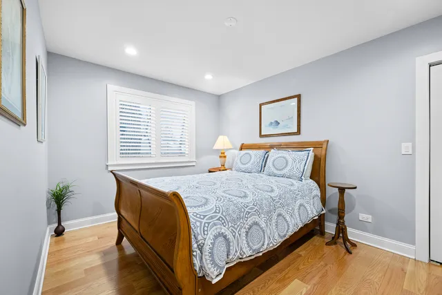 $575,000 | 1177 Ridge Road, Highland Park, IL 60035