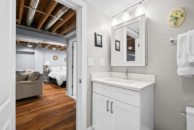 $575,000 | 1177 Ridge Road, Highland Park, IL 60035