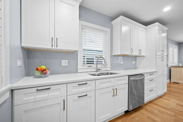 $575,000 | 1177 Ridge Road, Highland Park, IL 60035