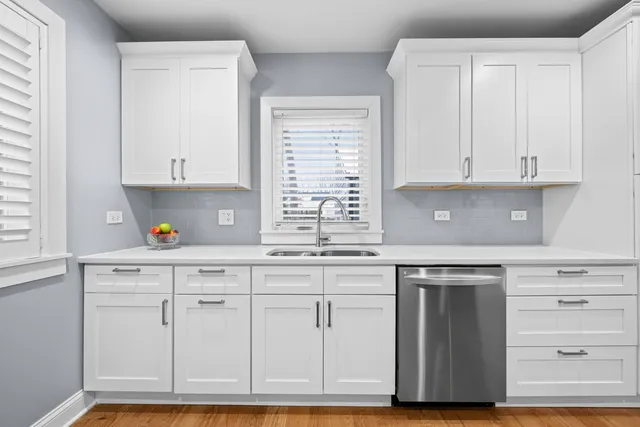 $575,000 | 1177 Ridge Road, Highland Park, IL 60035