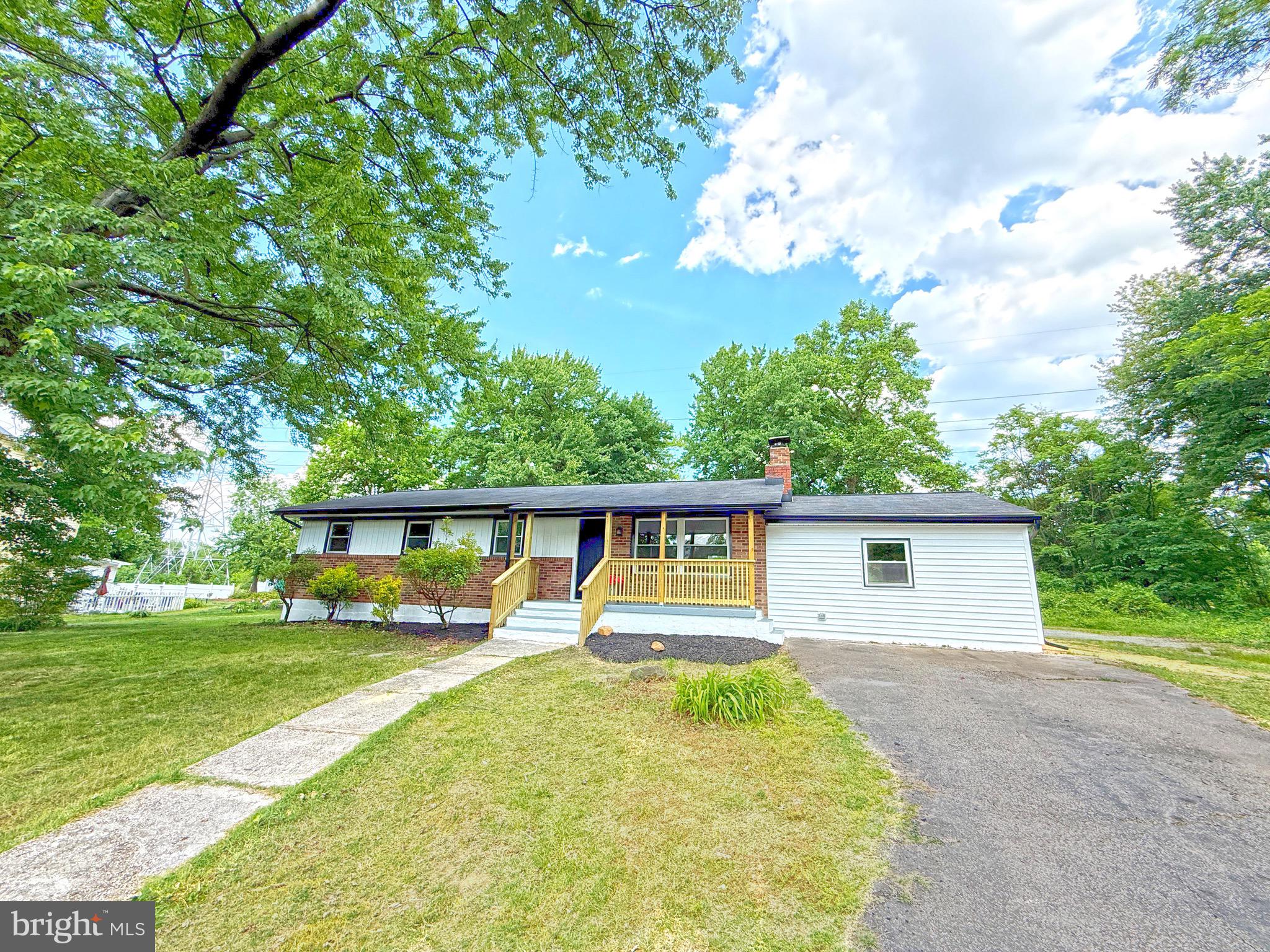 107 St Charles Road Baltimore, MD 21225 - Photo 4 of 19 Gallery Image 4