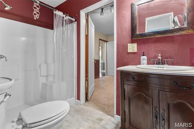 $258,000 | 524 North Street, Farmington, MO 63640