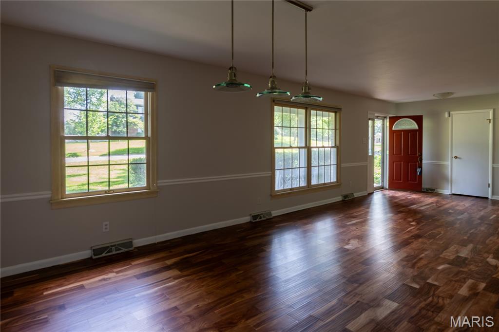 258 Ridge Trail Drive Chesterfield, MO 63017 - Photo 9 of 37
