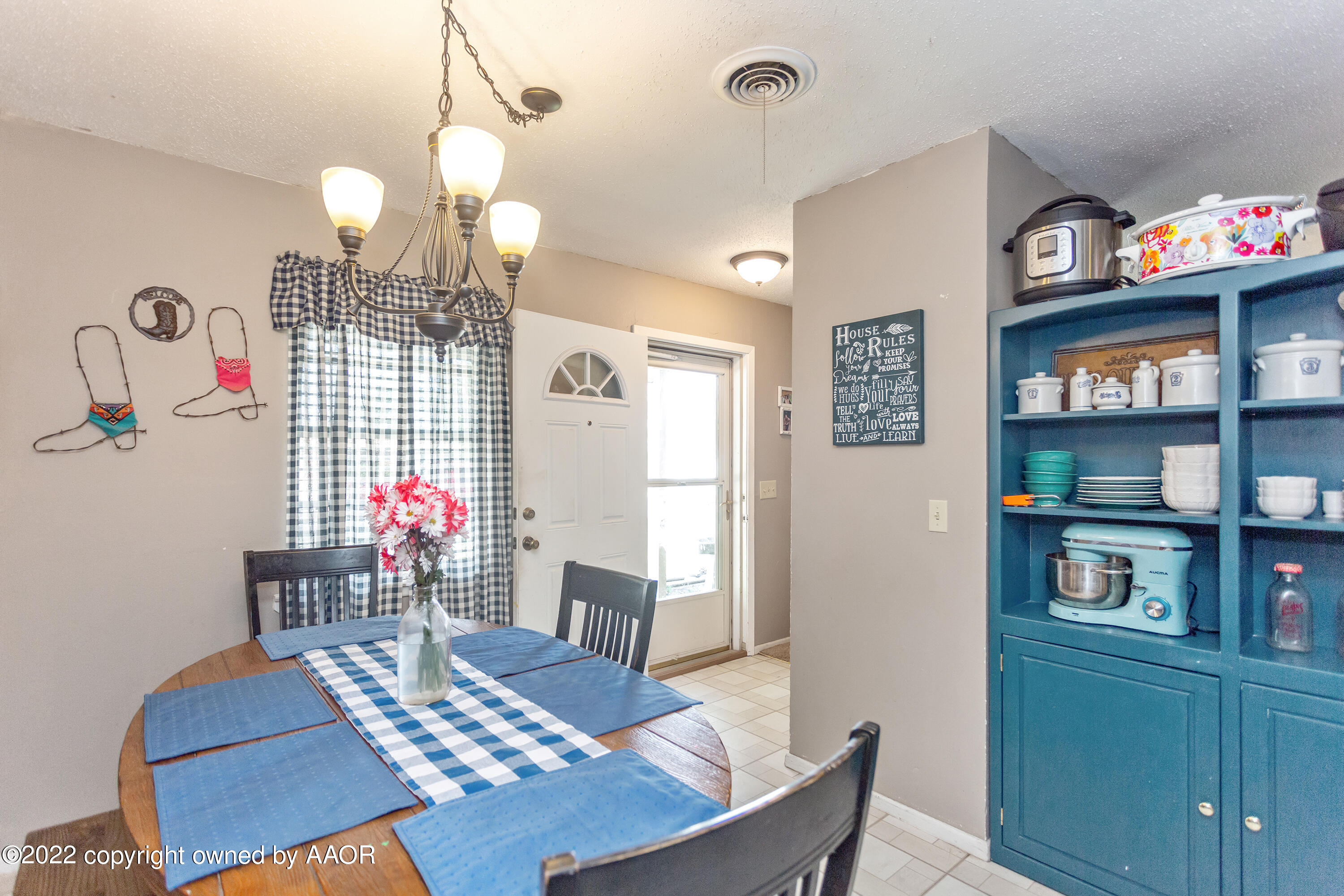 2813 John Drive Amarillo, TX 79110 - Photo 11 of 28 KCP_0017