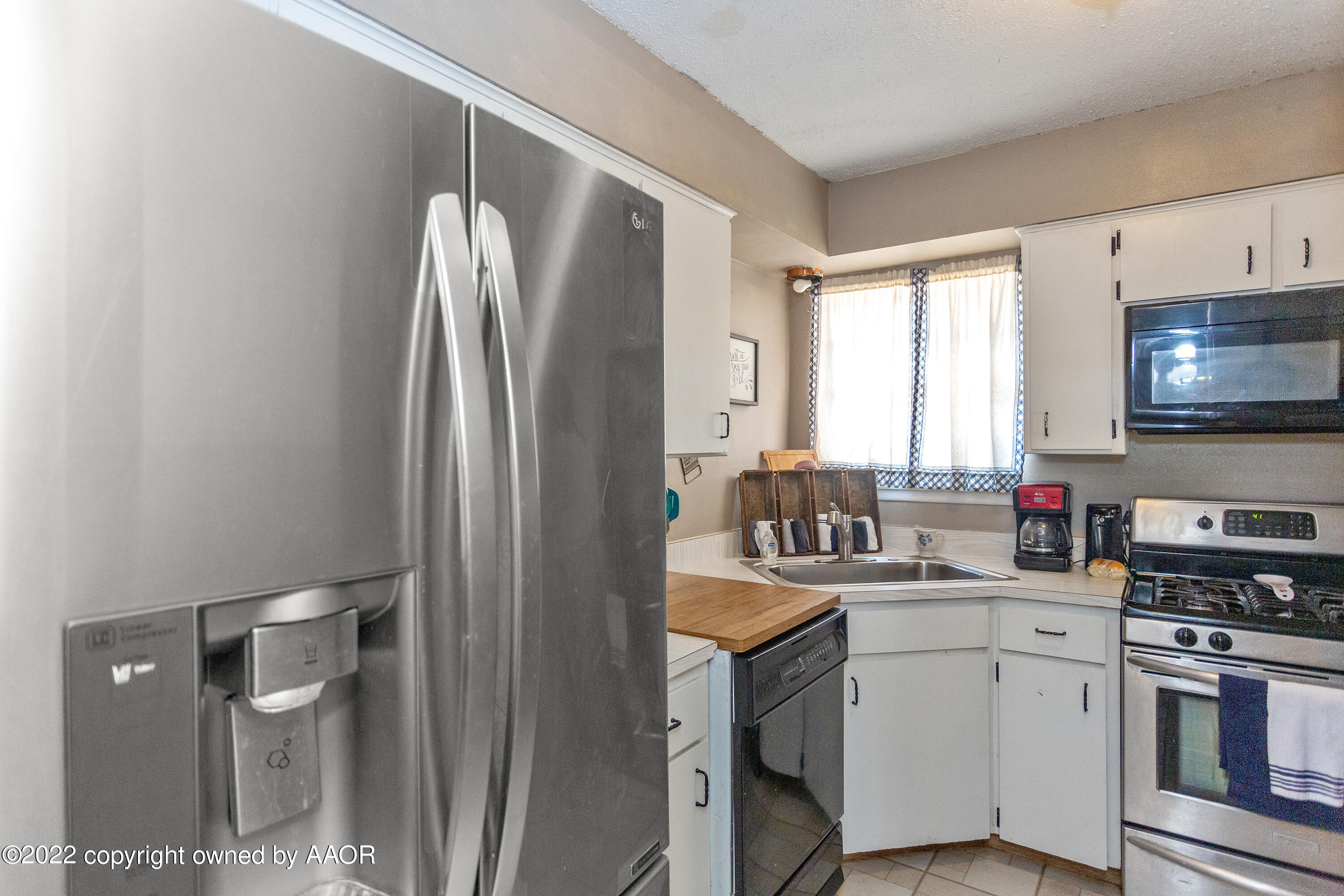 2813 John Drive Amarillo, TX 79110 - Photo 6 of 28 KCP_0012