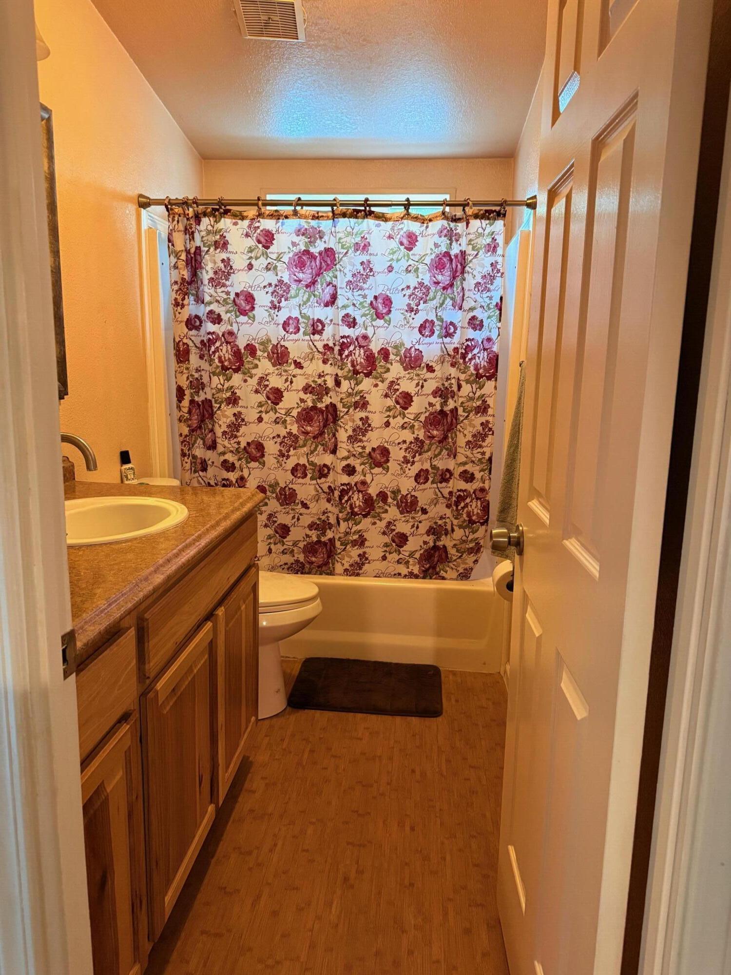1800 Dick George Road Cave Junction, OR 97523 - Photo 18 of 37 guest bathroom