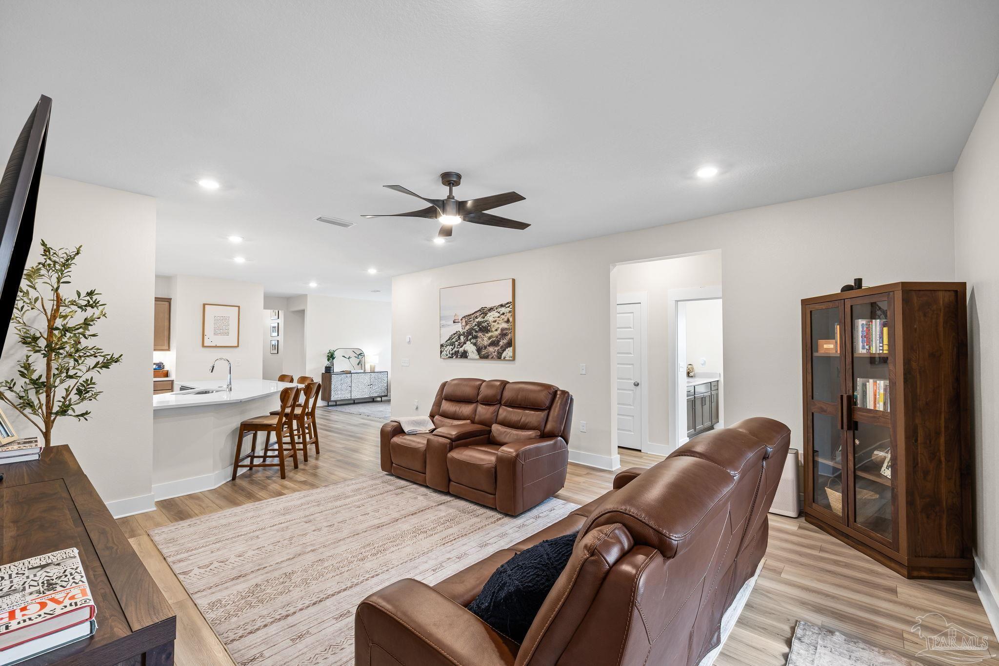 6266 Dry Creek Road Molino, FL 32577 - Photo 24 of 68 a living room with furniture