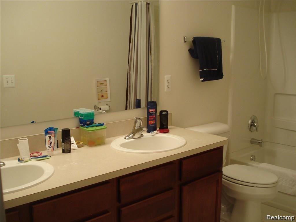 3477 Everett Drive Rochester, MI 48307 - Photo 12 of 13
