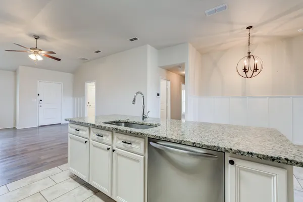 $220,000 | 7012 34th Place, Lubbock, TX 79407