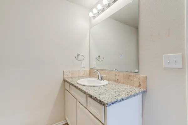 $220,000 | 7012 34th Place, Lubbock, TX 79407