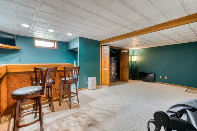 $360,000 | 230 White Oak Way, Torrington, CT 06790