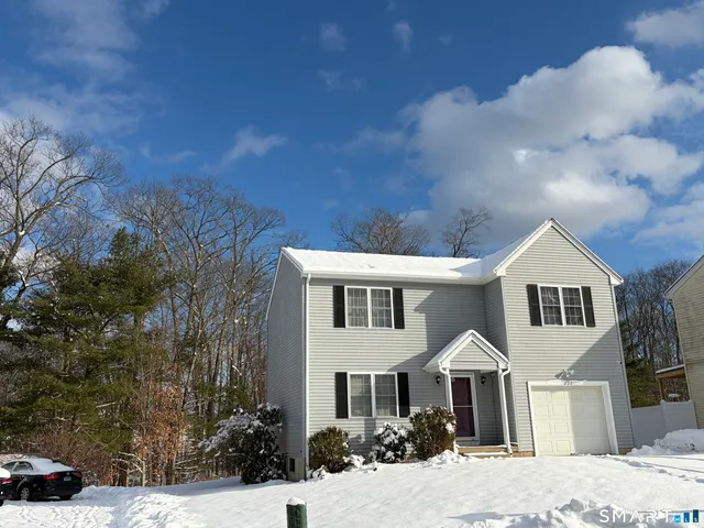 $360,000 | 230 White Oak Way, Torrington, CT 06790