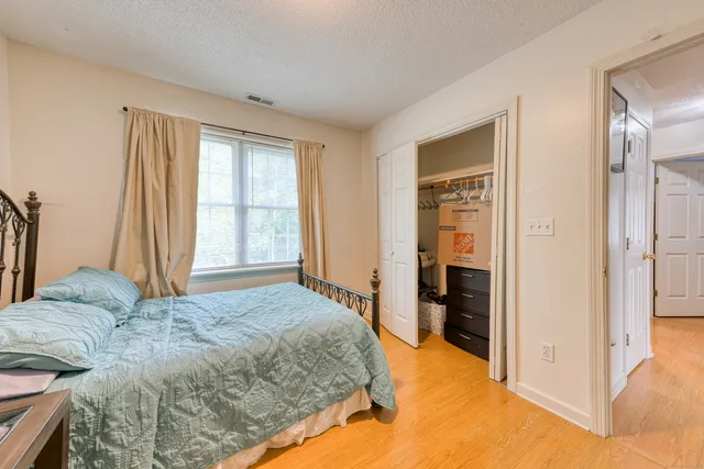 $360,000 | 230 White Oak Way, Torrington, CT 06790