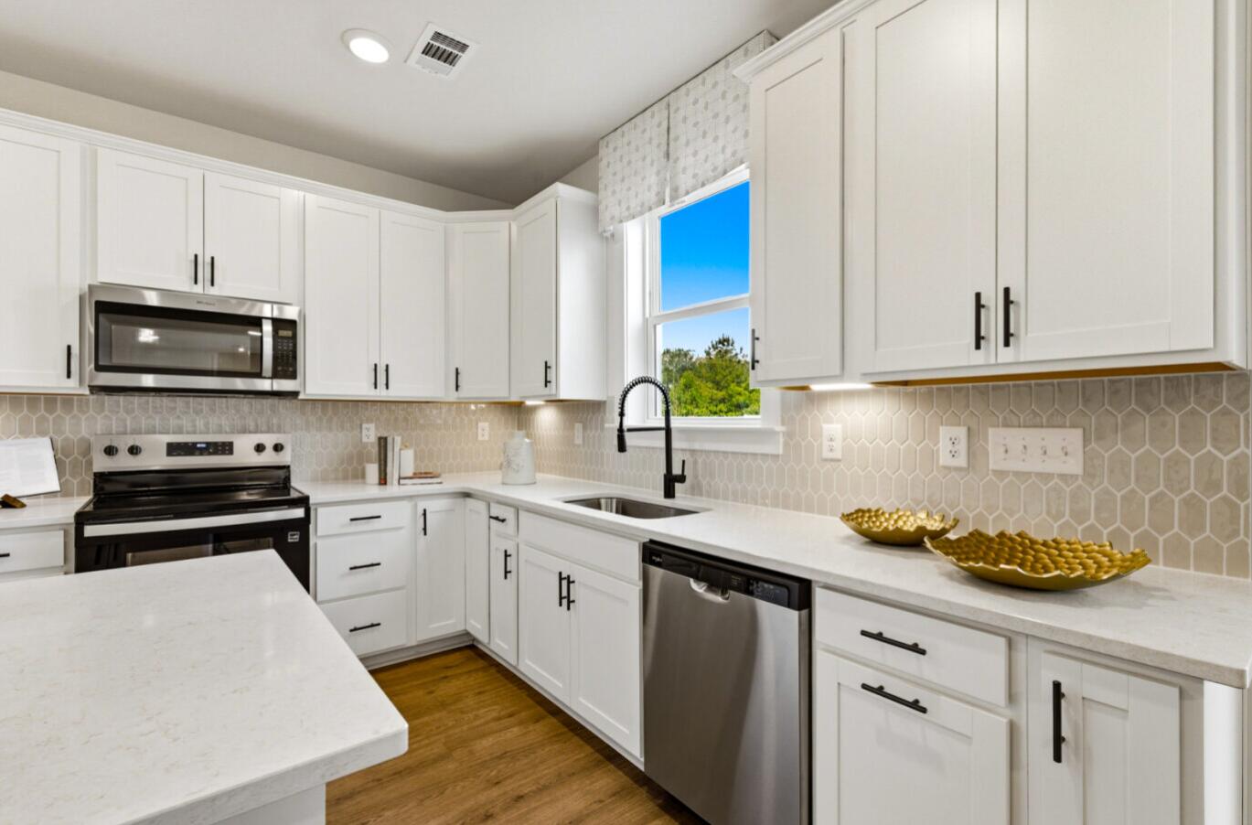 447 White Magnolia Street Moncks Corner, SC 29461 - Photo 9 of 28 KITCHEN