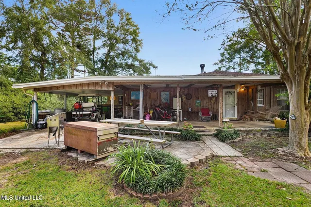 $299,000 | 14516 Lemoyne Boulevard, Biloxi, MS 39532