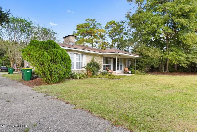 $299,000 | 14516 Lemoyne Boulevard, Biloxi, MS 39532
