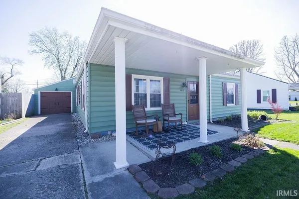 $134,900 | 3215 South Southwest Drive, Muncie, IN 47302
