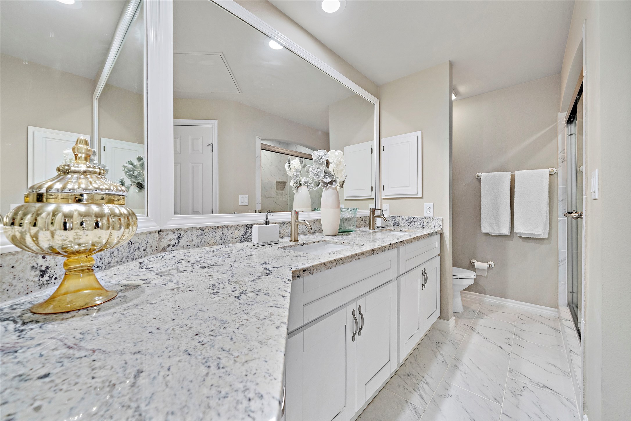 2400 McCue Road, Unit 428 Houston, TX 77056 - Photo 12 of 24