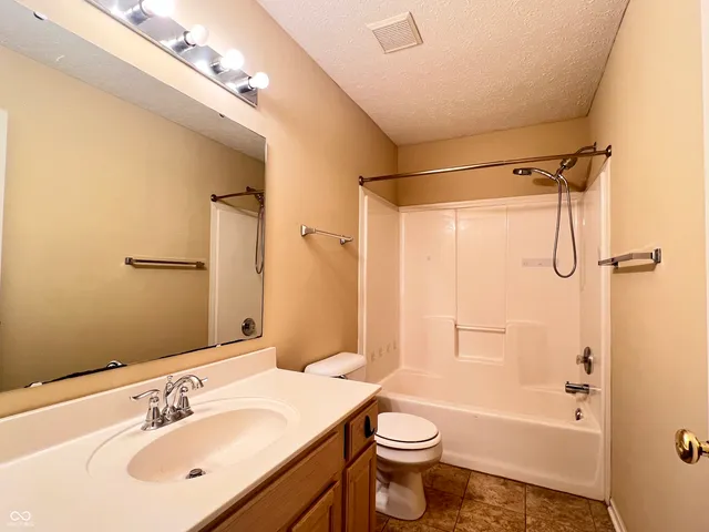 $2,395 | 5913 Sandalwood Drive, Carmel, IN 46033