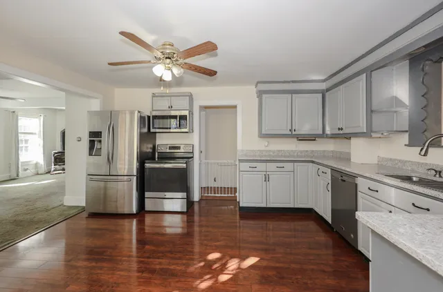 $370,000 | 333 Front Street, Manchester, NH 03102