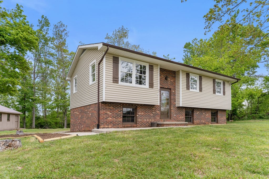 798 Edmonds Road Galax, VA 24333 - Photo 23 of 28 Gallery Image 23