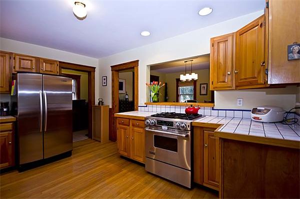23 Cummings Road Newton, MA 02459 - Photo 9 of 25