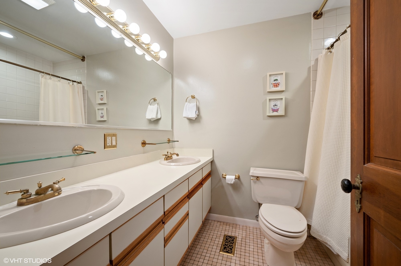 Undisclosed Address Chicago, IL 60614 - Photo 22 of 23