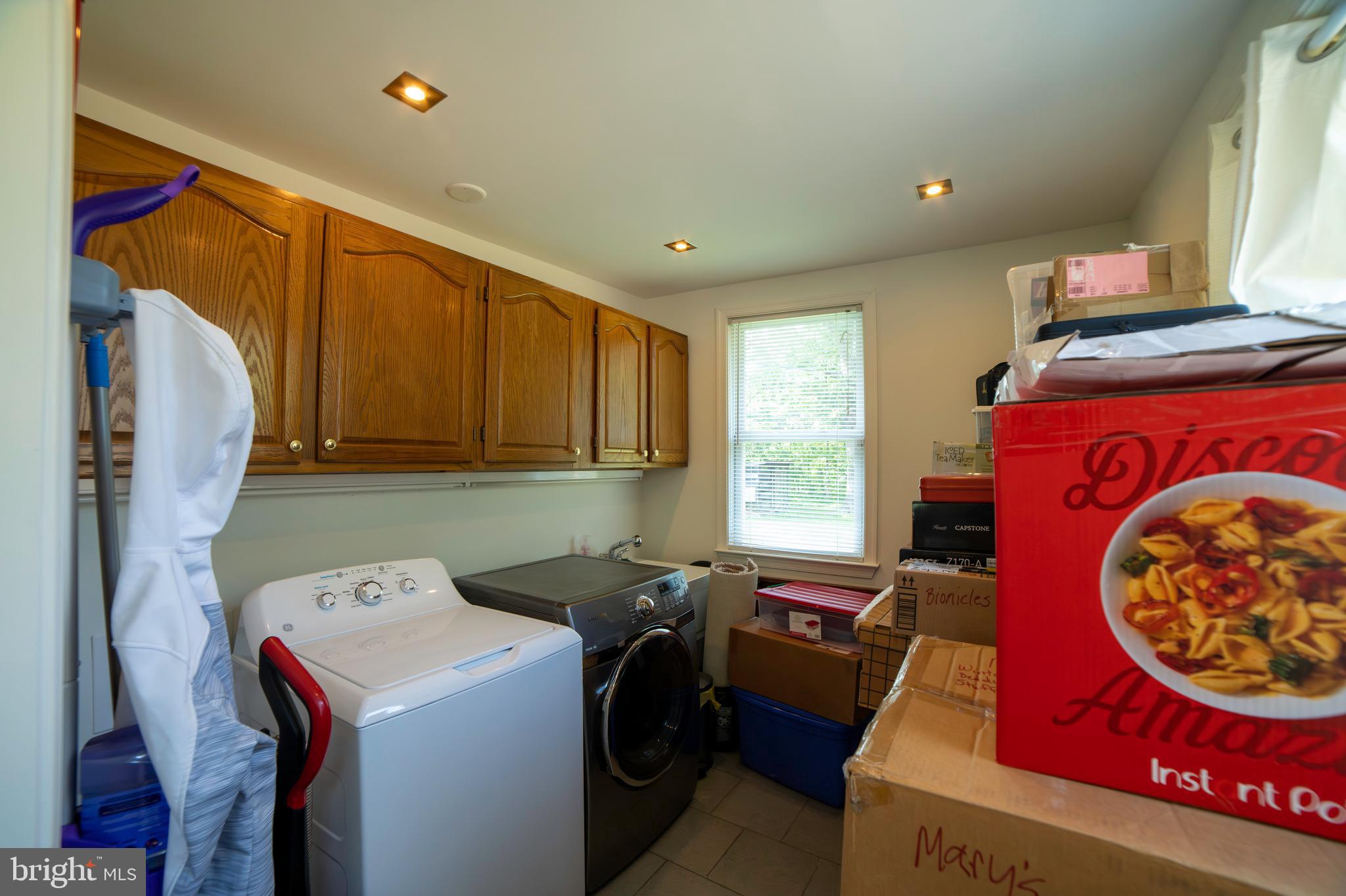 13175 State Road King George, VA 22485 - Photo 13 of 37 LARGE LAUNDRY ROOM