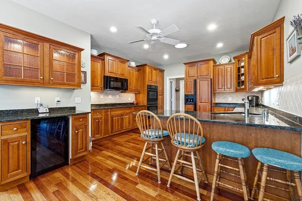 $950,000 | 60 Samuel Curtis Way, Unit 60, Marshfield, MA 02050