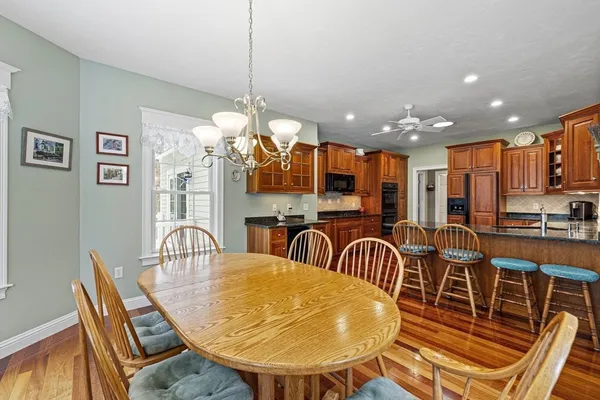 $950,000 | 60 Samuel Curtis Way, Unit 60, Marshfield, MA 02050