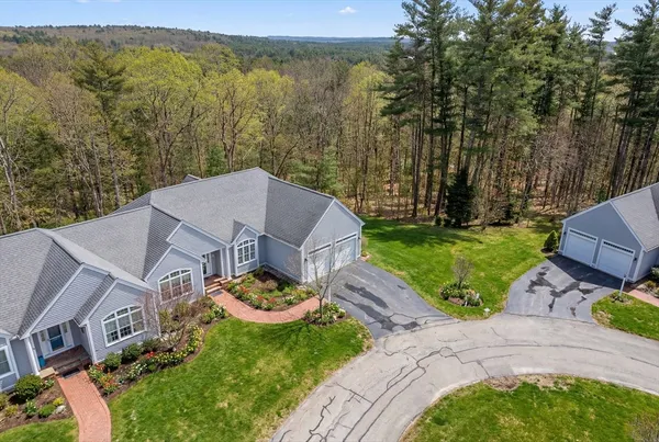 $950,000 | 60 Samuel Curtis Way, Unit 60, Marshfield, MA 02050