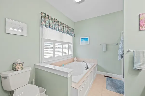 $950,000 | 60 Samuel Curtis Way, Unit 60, Marshfield, MA 02050